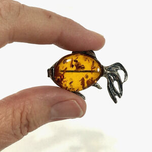 Sterling Silver Baltic Amber Jelly Belly Fish Brooch With Inclusions 1.5"
